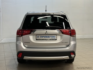 Фото MITSUBISHI Outlander III Рестайлинг 2 с пробегом Фото MITSUBISHI Outlander III Рестайлинг 2 с пробегом