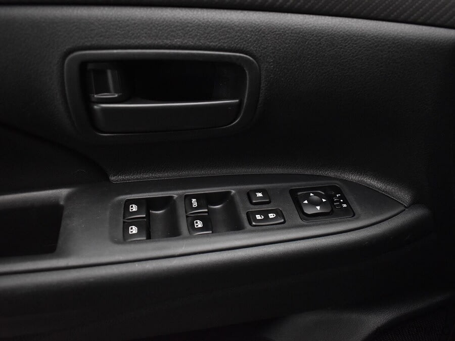 Фото MITSUBISHI Outlander III Рестайлинг 2 с пробегом | №9 Фото MITSUBISHI Outlander III Рестайлинг 2 с пробегом | №9