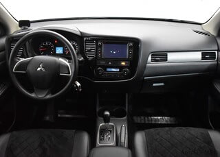 Фото MITSUBISHI Outlander III Рестайлинг 2 с пробегом