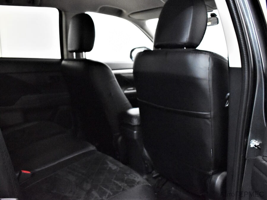 Фото MITSUBISHI Outlander III Рестайлинг 2 с пробегом | №11 Фото MITSUBISHI Outlander III Рестайлинг 2 с пробегом | №11