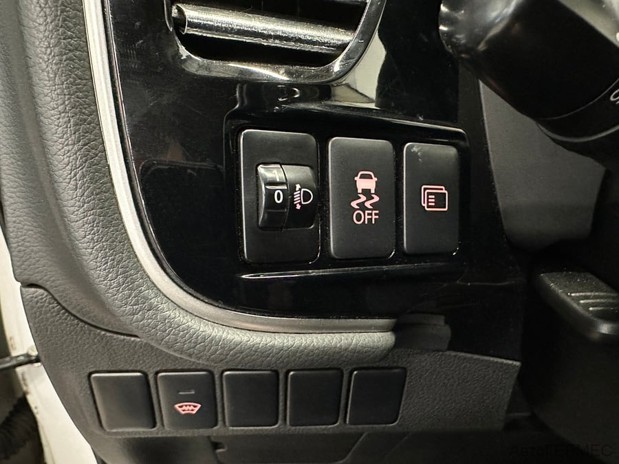 Фото MITSUBISHI Outlander III Рестайлинг 2 с пробегом | №10