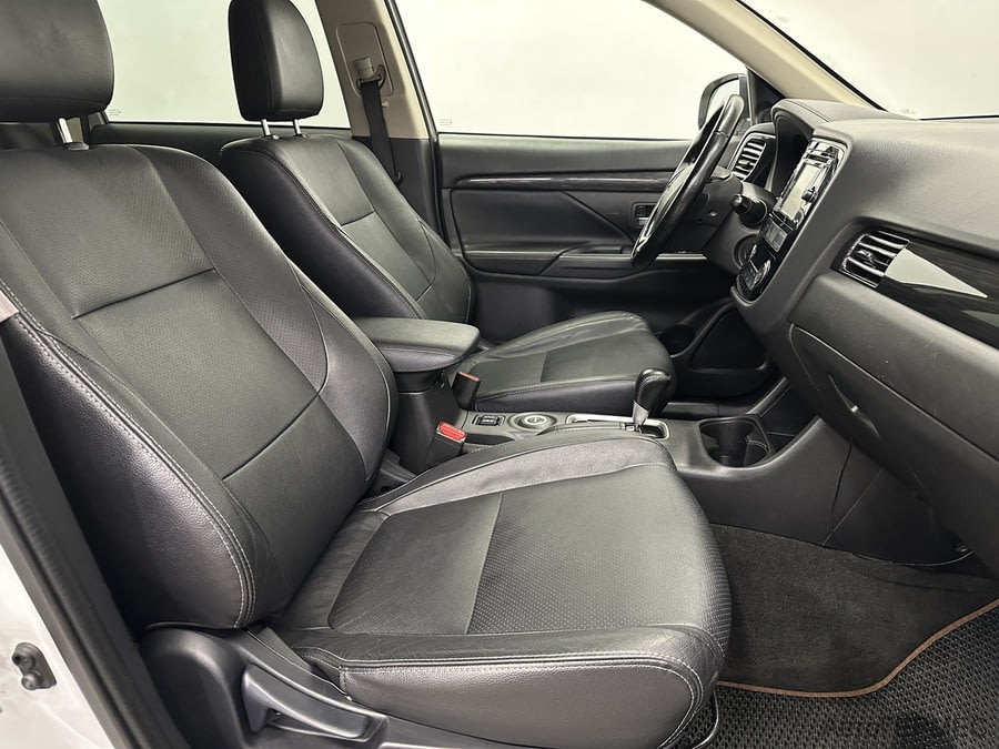 Фото MITSUBISHI Outlander III Рестайлинг 2 с пробегом | №13