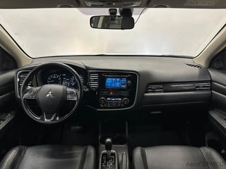 Фото MITSUBISHI Outlander III Рестайлинг 2 с пробегом