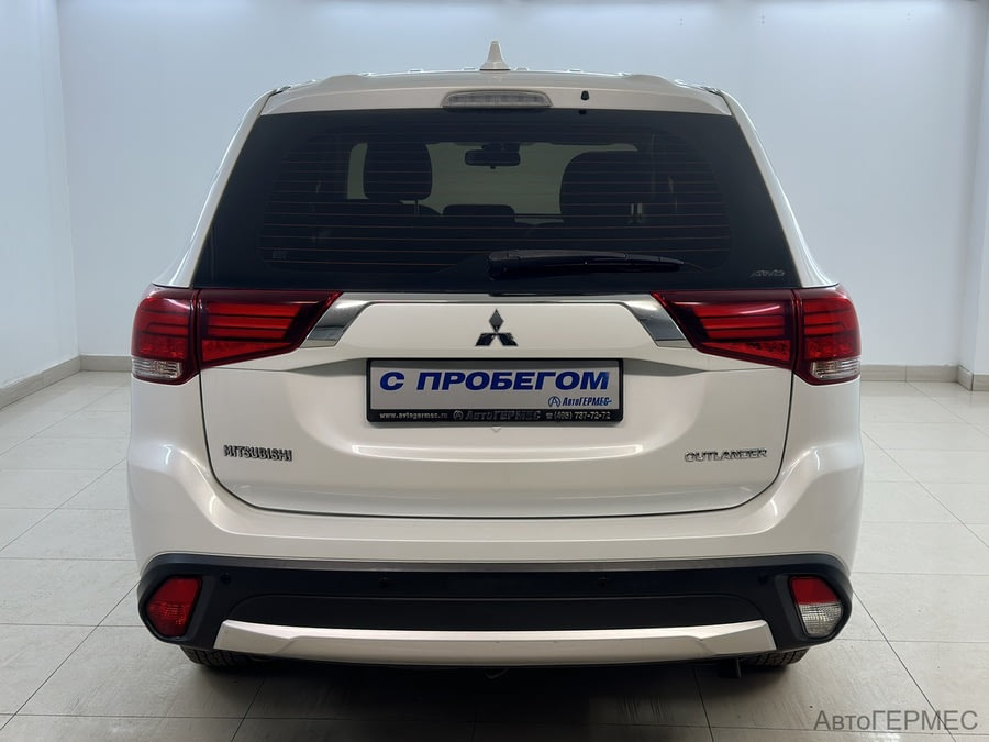 Фото MITSUBISHI Outlander III Рестайлинг 2 с пробегом | №3 Фото MITSUBISHI Outlander III Рестайлинг 2 с пробегом | №3
