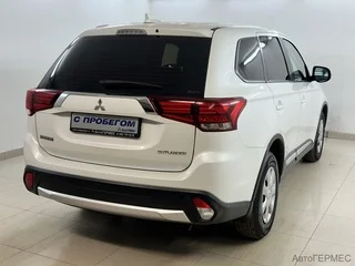 Фото MITSUBISHI Outlander III Рестайлинг 2 с пробегом Фото MITSUBISHI Outlander III Рестайлинг 2 с пробегом