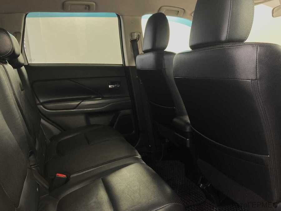 Фото MITSUBISHI Outlander III Рестайлинг 2 с пробегом | №14