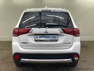 Фото MITSUBISHI Outlander III Рестайлинг 2 с пробегом