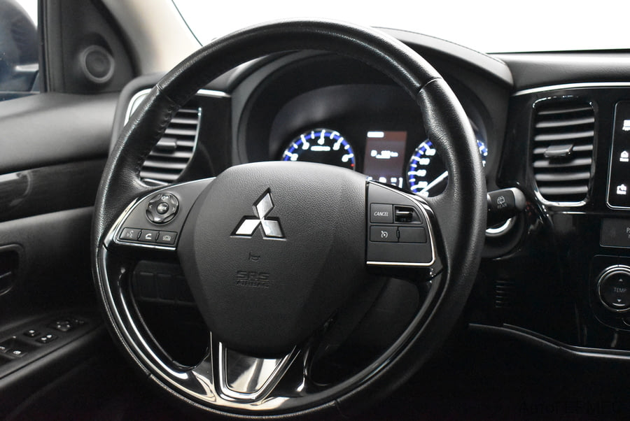 Фото MITSUBISHI Outlander III Рестайлинг 2 с пробегом | №13 Фото MITSUBISHI Outlander III Рестайлинг 2 с пробегом | №13