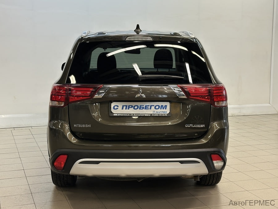 Фото MITSUBISHI Outlander III Рестайлинг 3 с пробегом | №3 Фото MITSUBISHI Outlander III Рестайлинг 3 с пробегом | №3