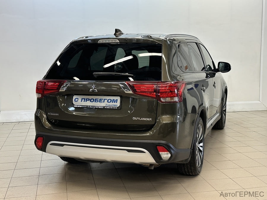 Фото MITSUBISHI Outlander III Рестайлинг 3 с пробегом | №4 Фото MITSUBISHI Outlander III Рестайлинг 3 с пробегом | №4