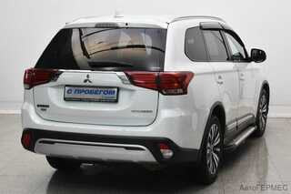Фото MITSUBISHI Outlander III Рестайлинг 3 с пробегом