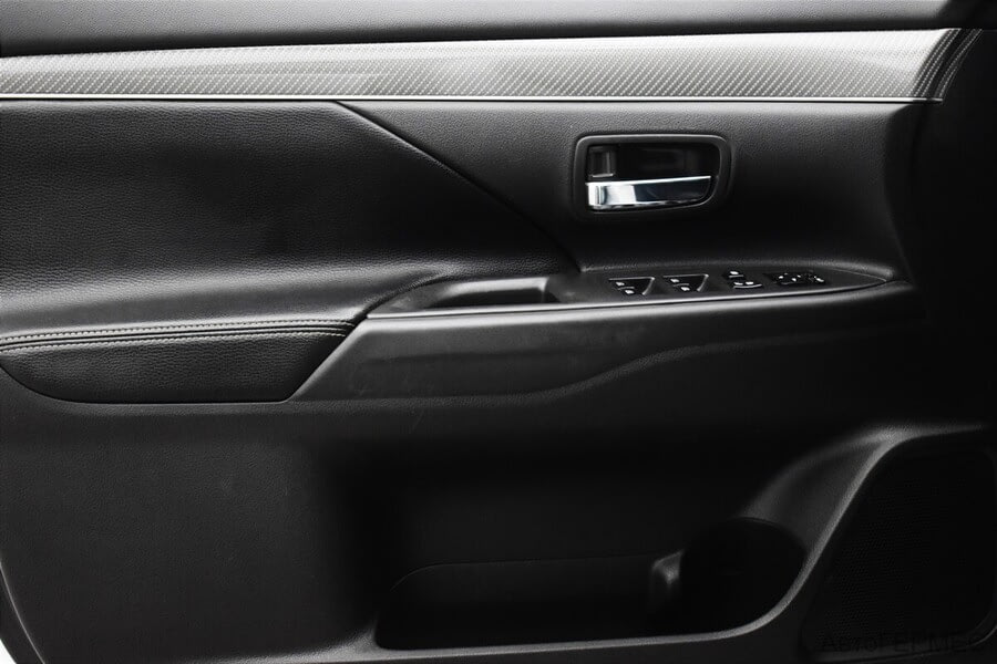 Фото MITSUBISHI Outlander III Рестайлинг 3 с пробегом | №15