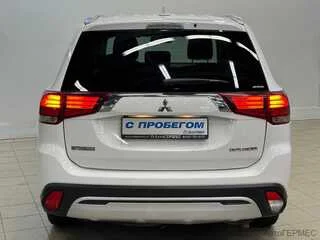 Фото MITSUBISHI Outlander III Рестайлинг 3 с пробегом