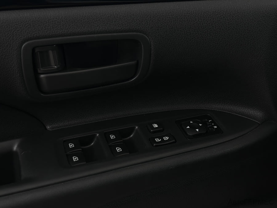 Фото MITSUBISHI Outlander III Рестайлинг 3 с пробегом | №10