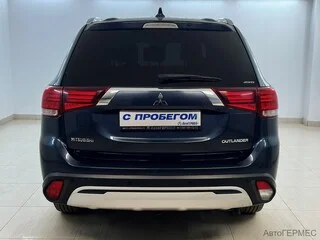 Фото MITSUBISHI Outlander III Рестайлинг 3 с пробегом Фото MITSUBISHI Outlander III Рестайлинг 3 с пробегом