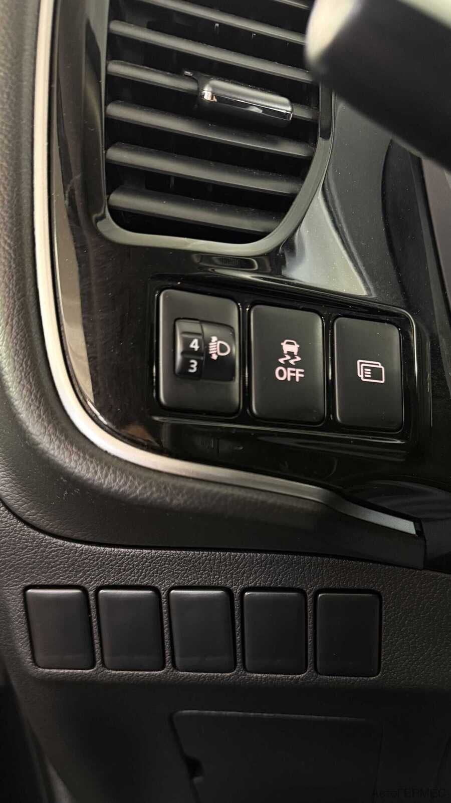 Фото MITSUBISHI Outlander III Рестайлинг 3 с пробегом | №9