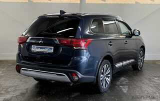 Фото MITSUBISHI Outlander III Рестайлинг 3 с пробегом Фото MITSUBISHI Outlander III Рестайлинг 3 с пробегом