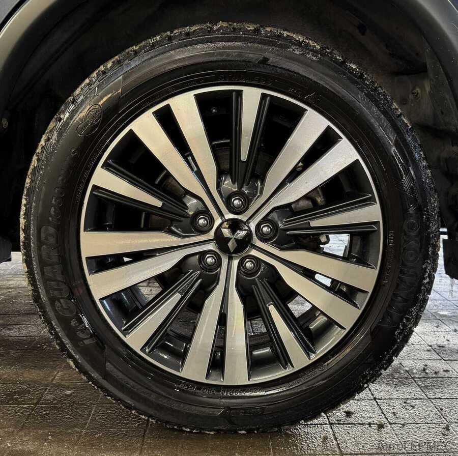 Фото MITSUBISHI Outlander III Рестайлинг 3 с пробегом | №16