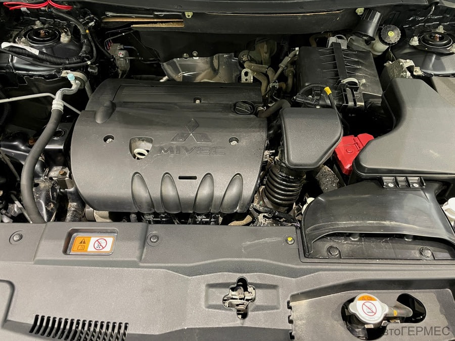 Фото MITSUBISHI Outlander III Рестайлинг 3 с пробегом | №17 Фото MITSUBISHI Outlander III Рестайлинг 3 с пробегом | №17