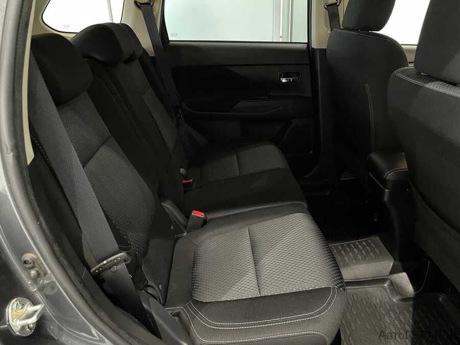 Фото MITSUBISHI Outlander III Рестайлинг 3 с пробегом | №15