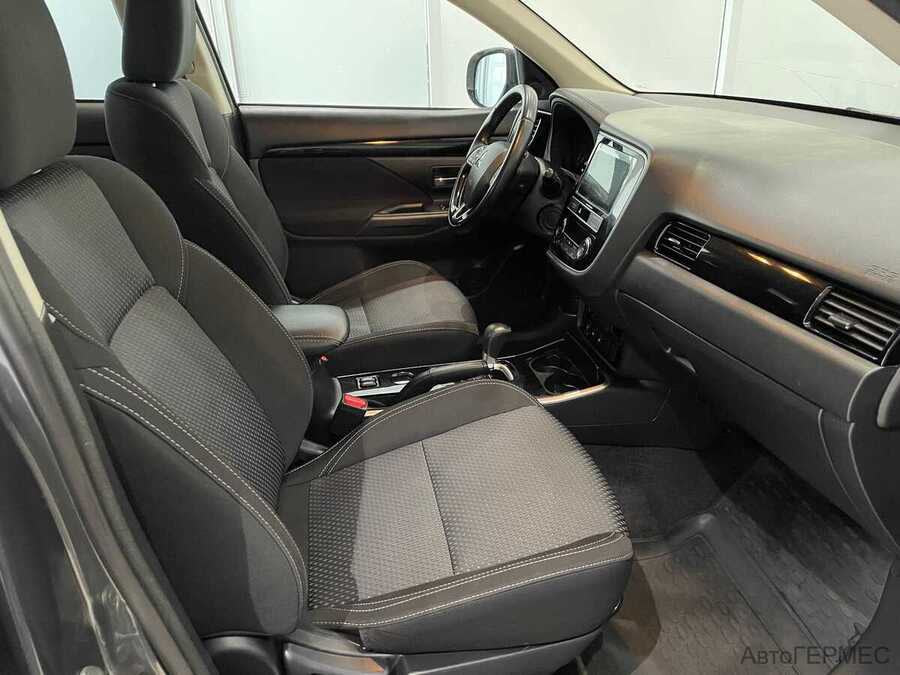 Фото MITSUBISHI Outlander III Рестайлинг 3 с пробегом | №14