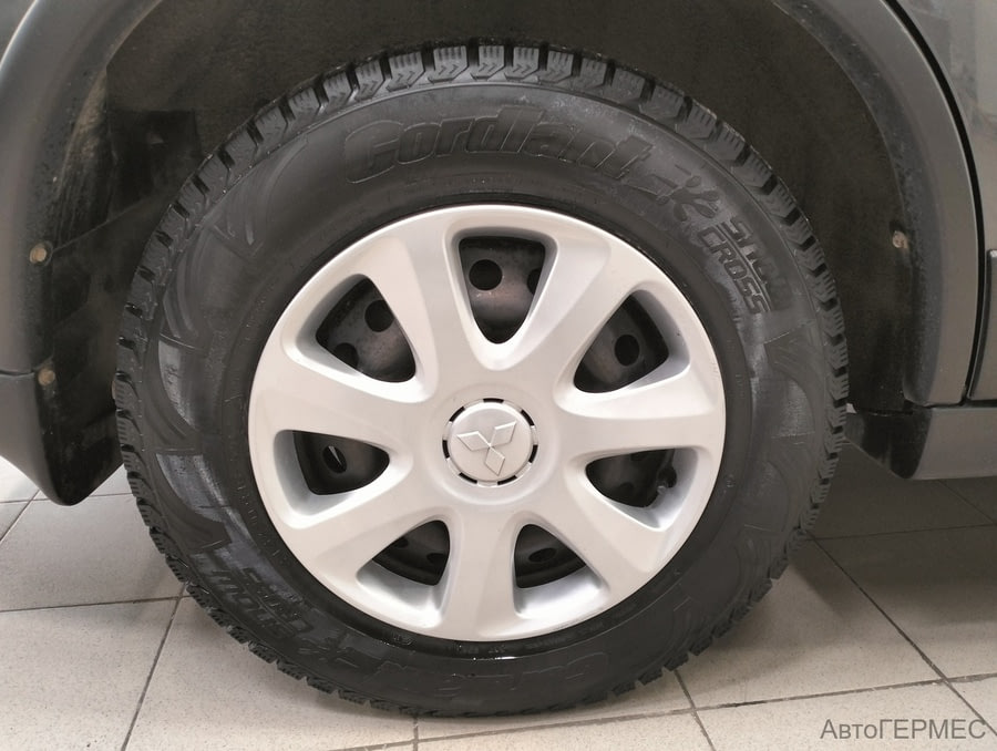 Фото MITSUBISHI Outlander III Рестайлинг 3 с пробегом | №17