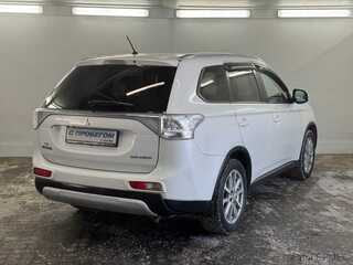 Фото MITSUBISHI Outlander III Рестайлинг с пробегом