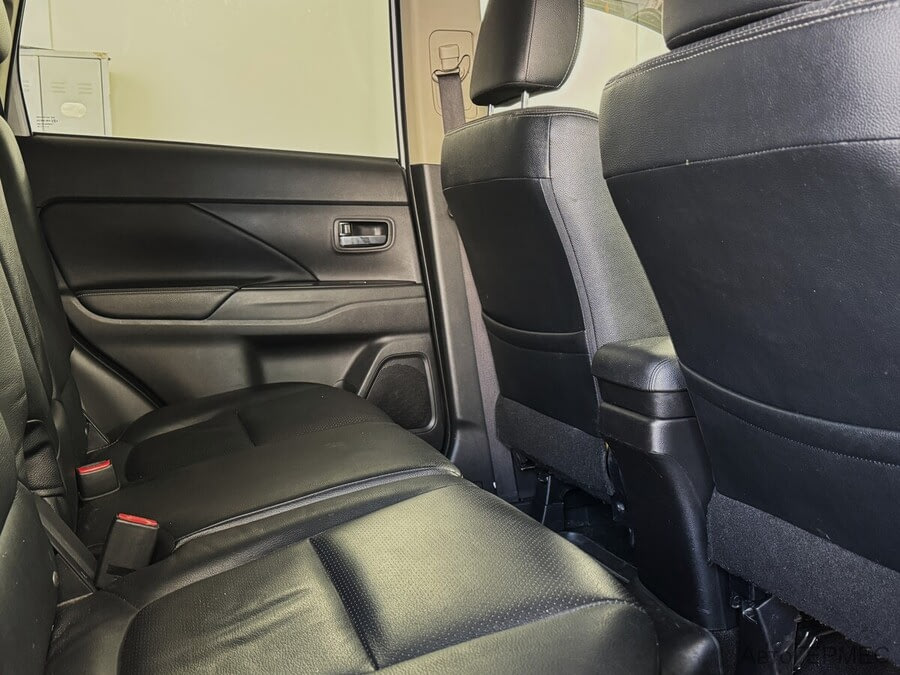 Фото MITSUBISHI Outlander III Рестайлинг с пробегом | №14