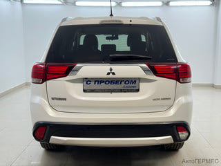 Фото MITSUBISHI Outlander III Рестайлинг 2 с пробегом Фото MITSUBISHI Outlander III Рестайлинг 2 с пробегом