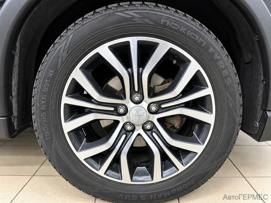 Фото MITSUBISHI Outlander III Рестайлинг 2 с пробегом | №18 Фото MITSUBISHI Outlander III Рестайлинг 2 с пробегом | №18