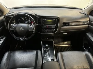 Фото MITSUBISHI Outlander III Рестайлинг 2 с пробегом Фото MITSUBISHI Outlander III Рестайлинг 2 с пробегом