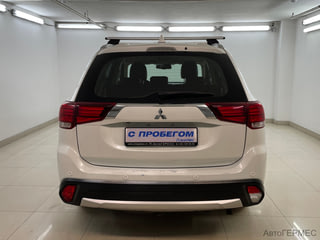 Фото MITSUBISHI Outlander III Рестайлинг 2 с пробегом Фото MITSUBISHI Outlander III Рестайлинг 2 с пробегом