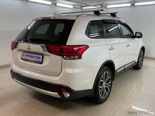 Фото MITSUBISHI Outlander III Рестайлинг 2 с пробегом Фото MITSUBISHI Outlander III Рестайлинг 2 с пробегом