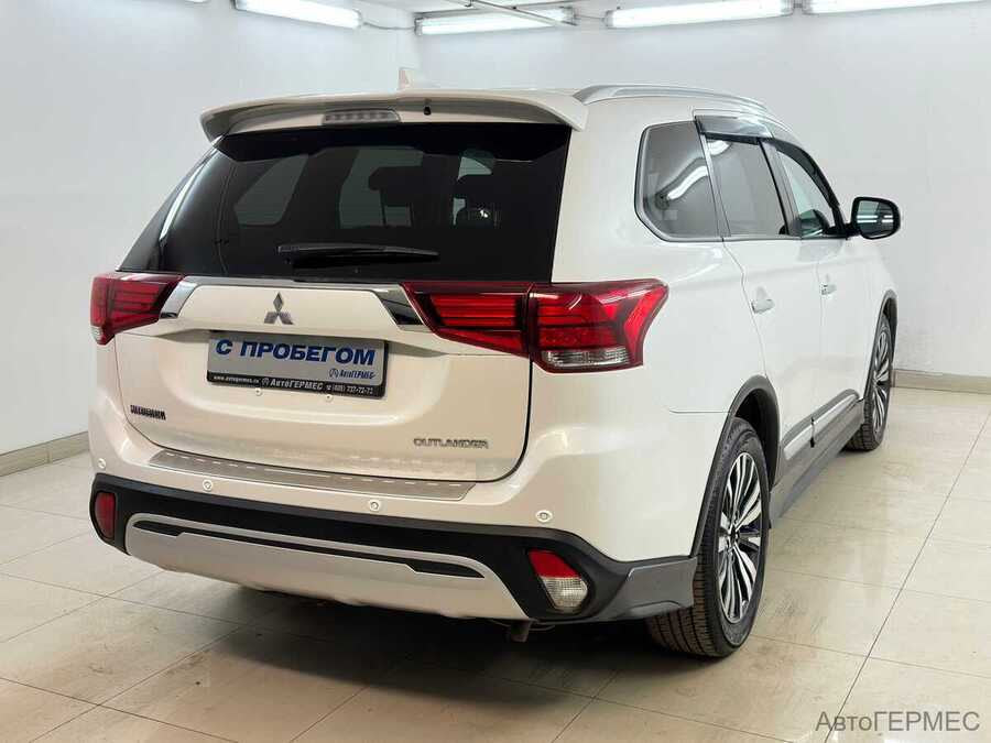 Фото MITSUBISHI Outlander III Рестайлинг 3 с пробегом | №4 Фото MITSUBISHI Outlander III Рестайлинг 3 с пробегом | №4