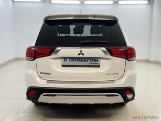 Фото MITSUBISHI Outlander III Рестайлинг 3 с пробегом