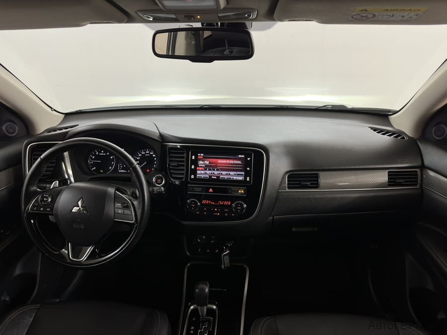 Фото MITSUBISHI Outlander III Рестайлинг 3 с пробегом | №5 Фото MITSUBISHI Outlander III Рестайлинг 3 с пробегом | №5