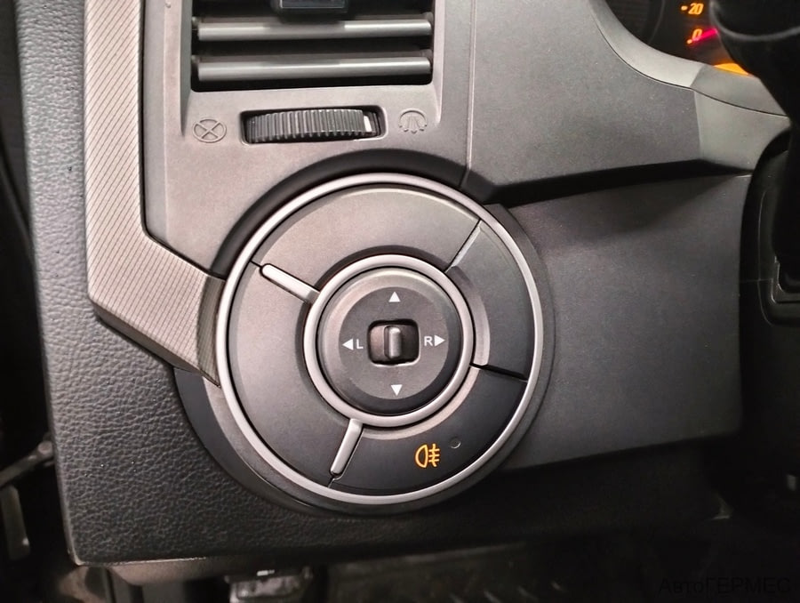 Фото SsangYong Kyron I Рестайлинг с пробегом | №8 Фото SsangYong Kyron I Рестайлинг с пробегом | №8