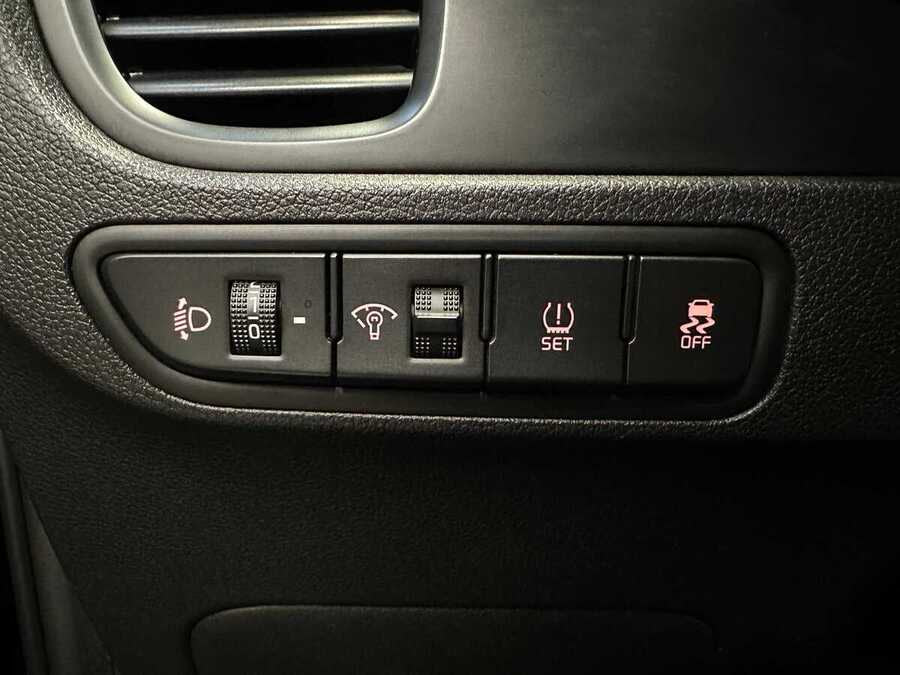 Фото Kia Rio IV с пробегом | №10 Фото Kia Rio IV с пробегом | №10