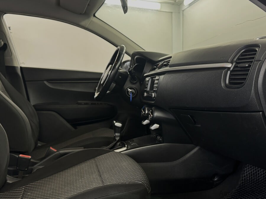 Фото Kia Rio IV с пробегом | №11