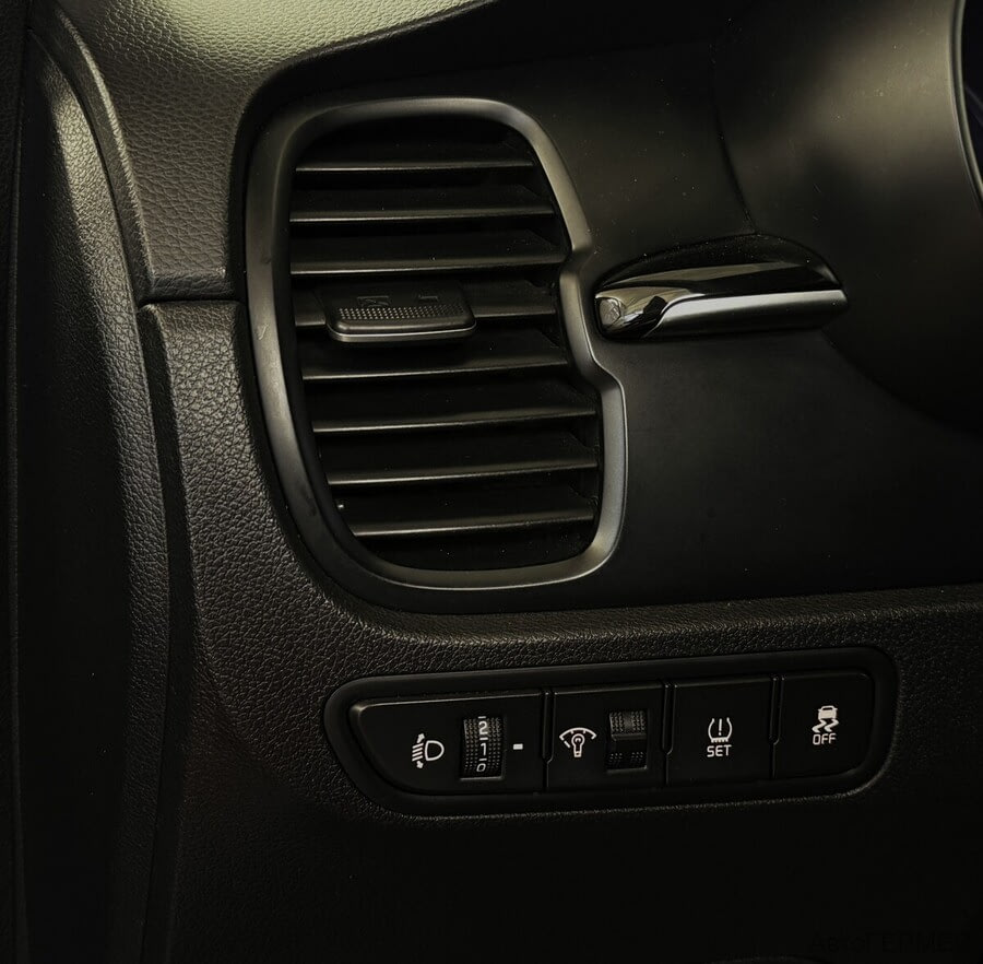 Фото Kia Rio IV с пробегом | №8