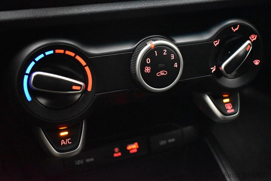 Фото Kia Rio IV с пробегом | №8 Фото Kia Rio IV с пробегом | №8