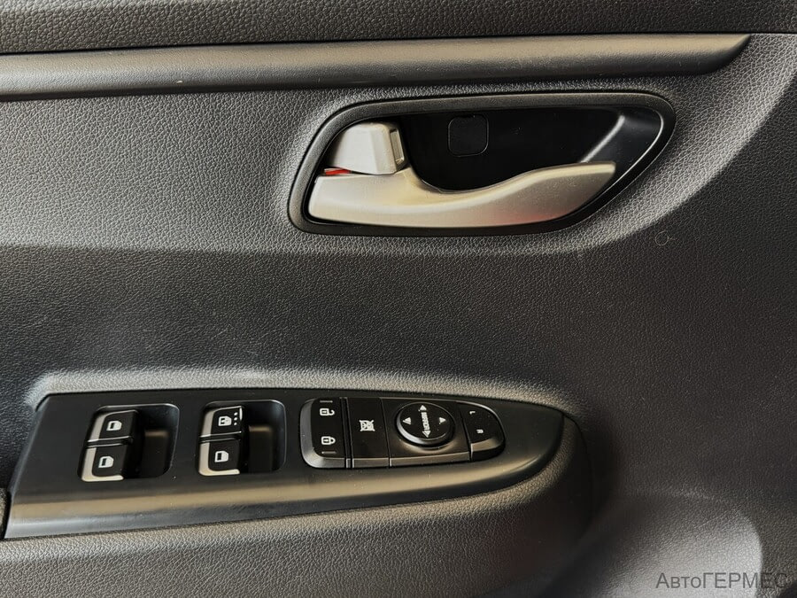 Фото Kia Rio IV с пробегом | №10