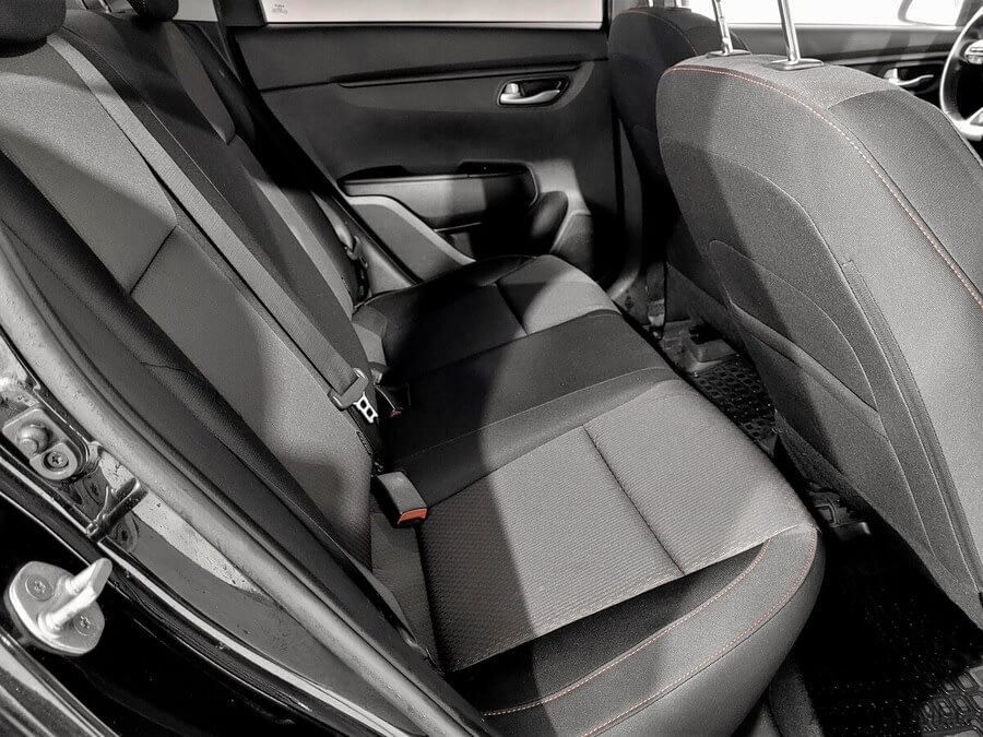 Фото Kia Rio IV Рестайлинг с пробегом | №12 Фото Kia Rio IV Рестайлинг с пробегом | №12