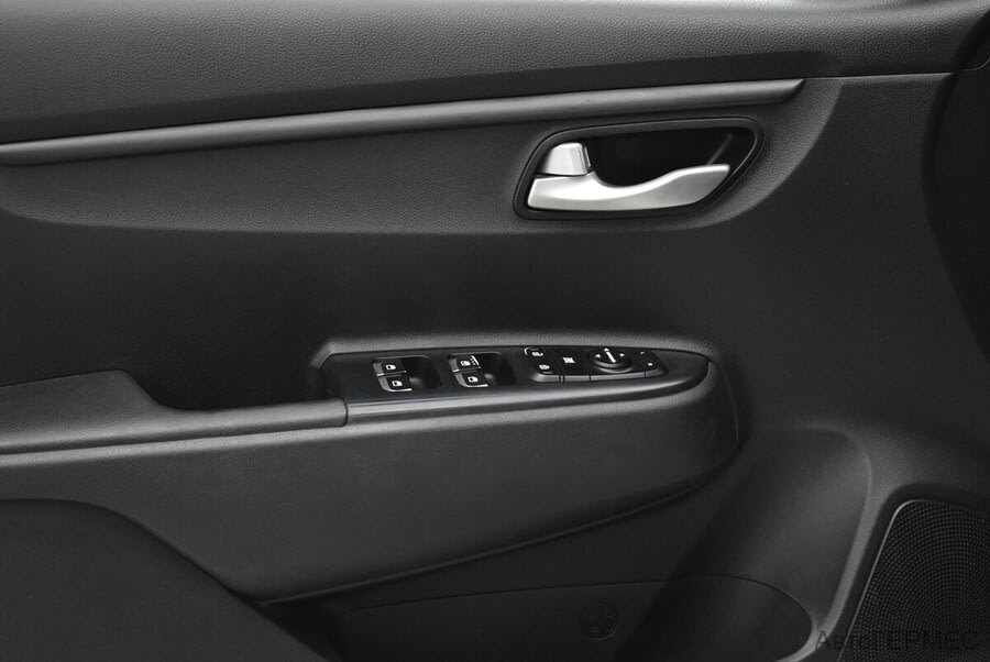 Фото Kia Rio IV с пробегом | №11