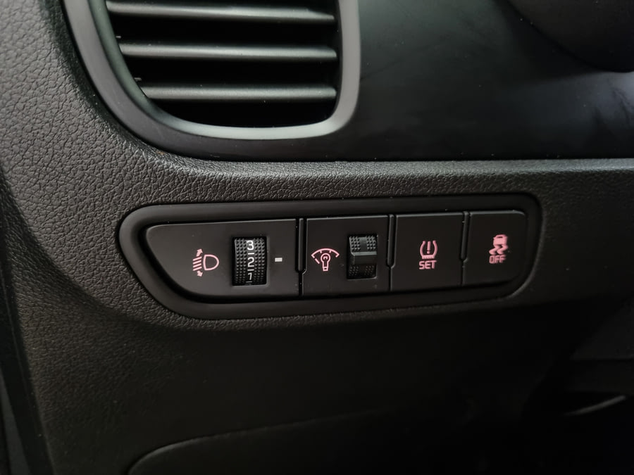 Фото Kia Rio IV с пробегом | №9 Фото Kia Rio IV с пробегом | №9