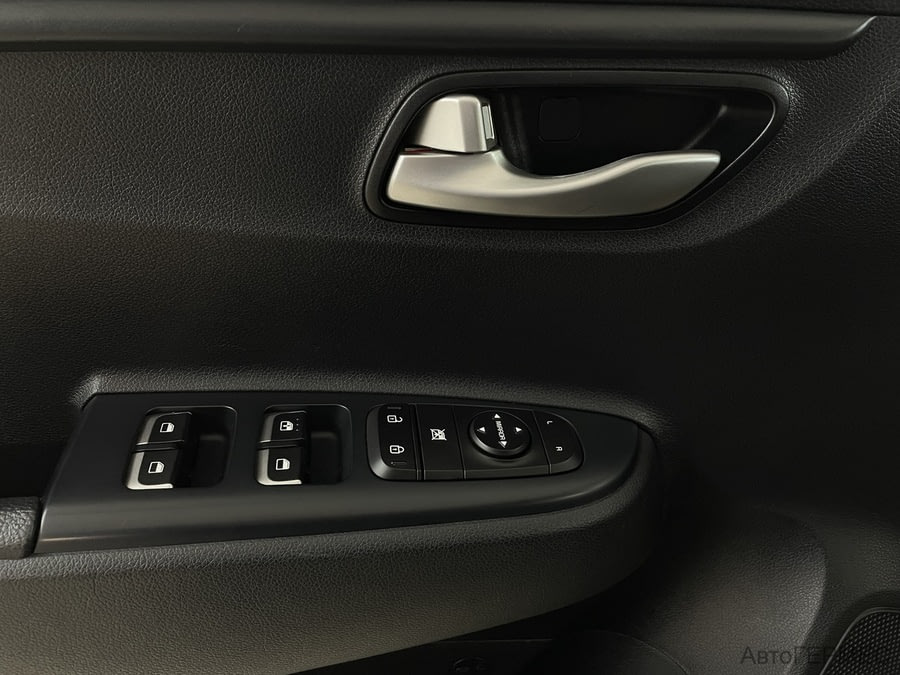 Фото Kia RIO X IV Рестайлинг с пробегом | №8 Фото Kia RIO X IV Рестайлинг с пробегом | №8