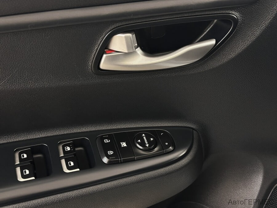 Фото Kia RIO X IV Рестайлинг с пробегом | №8