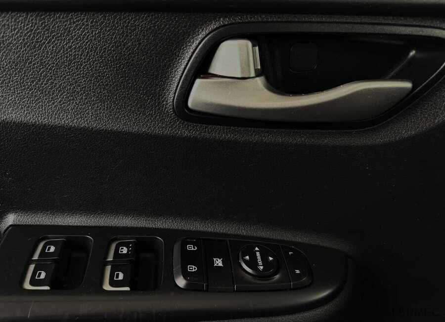 Фото Kia RIO X IV Рестайлинг с пробегом | №10