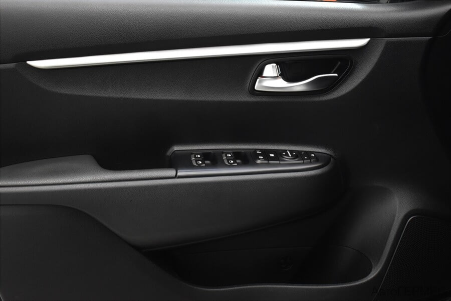 Фото Kia RIO X IV Рестайлинг с пробегом | №12