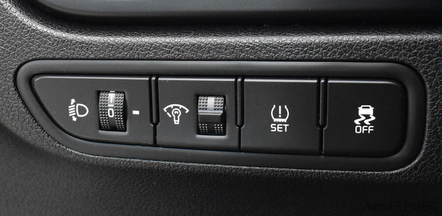 Фото Kia RIO X IV Рестайлинг с пробегом | №9